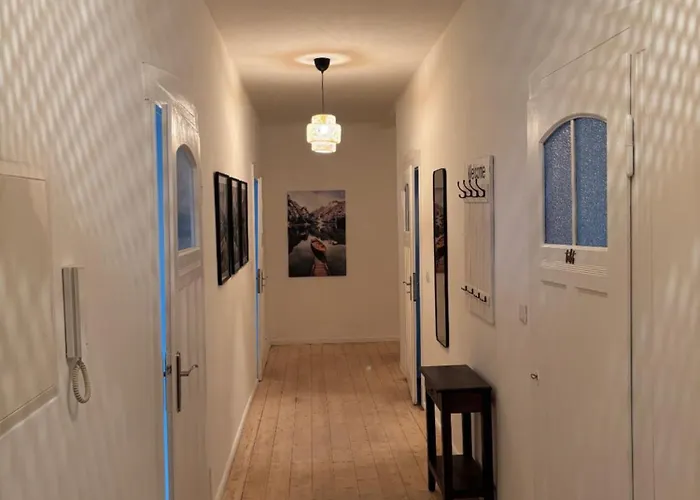 Elster 2, 1 Og, Neues Mit 4 Schlafzimmern Und Balkon, Separates Wc, Im Zentrum Von Appartement