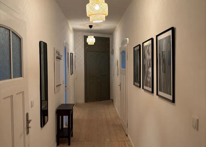 Elster 2, 1 Og, Neues Mit 4 Schlafzimmern Und Balkon, Separates Wc, Im Zentrum Von * Gera